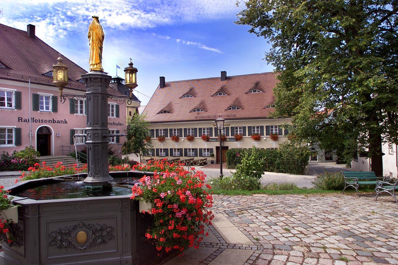 Brauereigasthof Und Hotel Maierbraeu Altomünster Exteriör bild